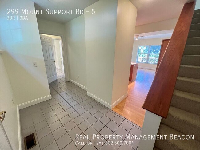 Foto del edificio - 299 Mt Support Rd