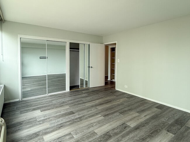 Building Photo - 3600 N Lake Shore Dr