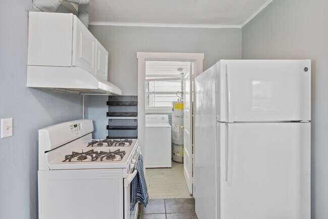 Foto del edificio - 5512 Beaudry St