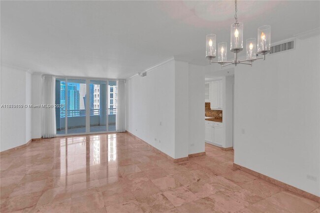 Foto del edificio - 808 Brickell Key Dr