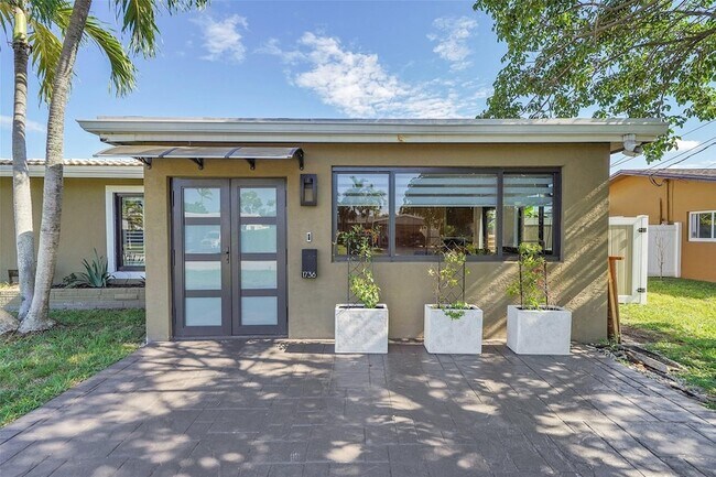 Foto del edificio - 1736 NW 38th St