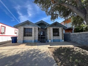 Building Photo - 4553 Hachar Ln