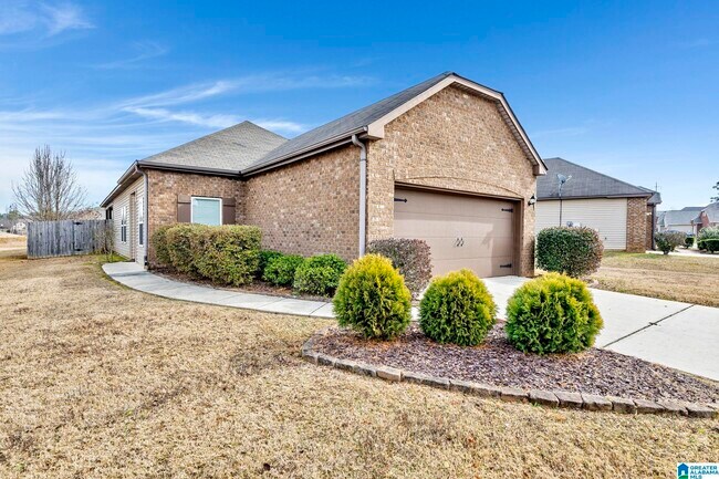 Foto del edificio - 4641 Rosser Loop Dr