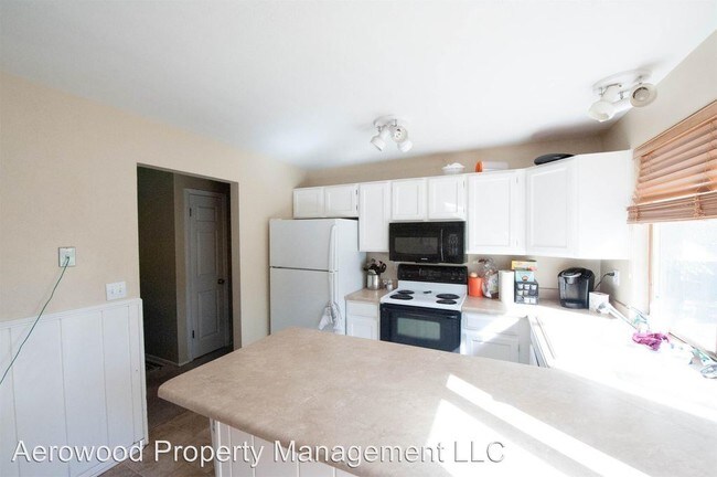 Building Photo - 4 br, 2 bath House - 14824 E. Colgate Drive