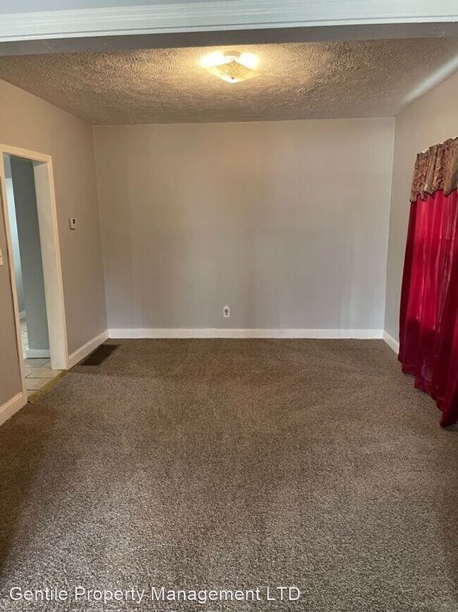 Building Photo - 4 br, 1 bath House - 4235 E 111th St