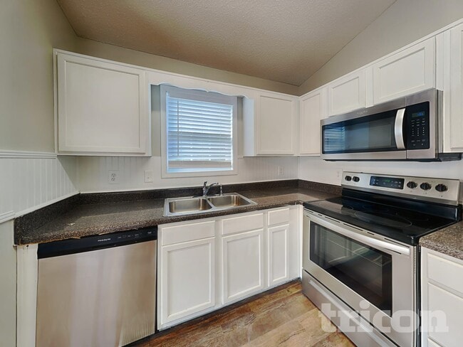 Foto del edificio - 115 Huntington Way