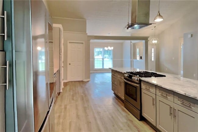 Building Photo - 111 Meadowview Ln