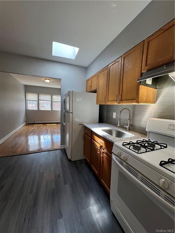 Foto del edificio - 1217 E 223rd St