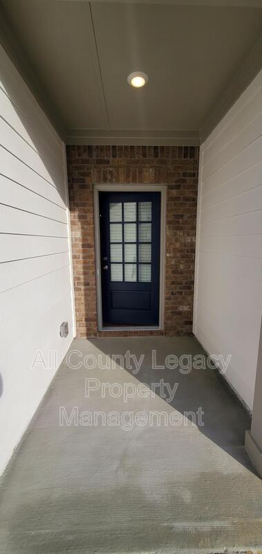 Building Photo - 1425 Ben Park Way