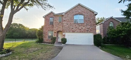 Building Photo - 941 Green Pond Dr