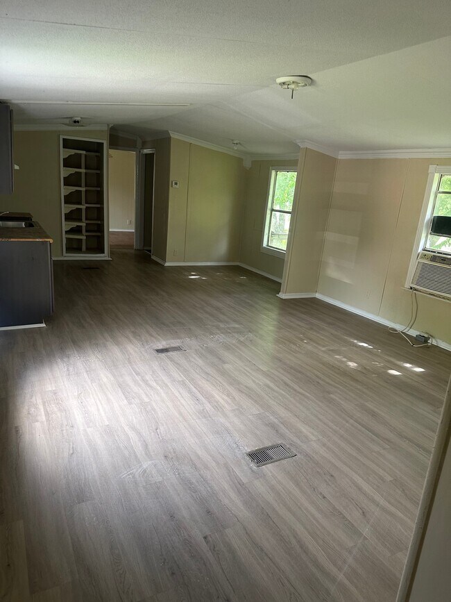 Building Photo - 3401 Lauren Dr