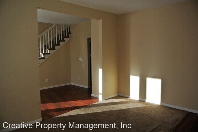 Building Photo - 3 br, 1 bath House - 617 11th St NW