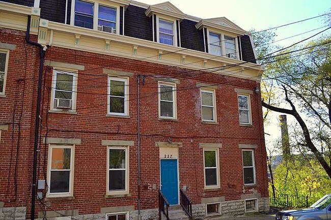 Foto del edificio - 227 Renner St