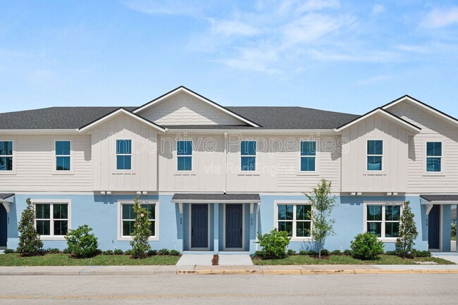 Building Photo - 454 Goodall Ave