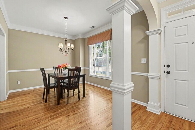 Foto del edificio - 1533 Endurance Hill Dr NW