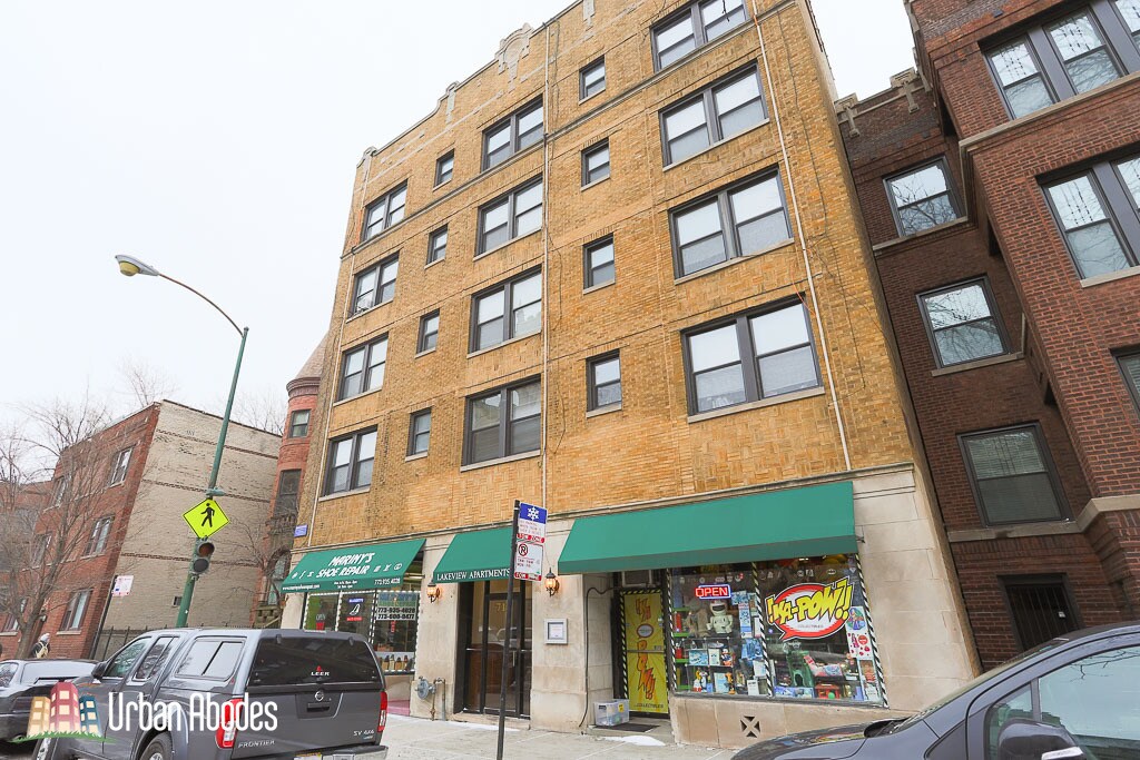 Primary Photo - 711 W Belmont Ave