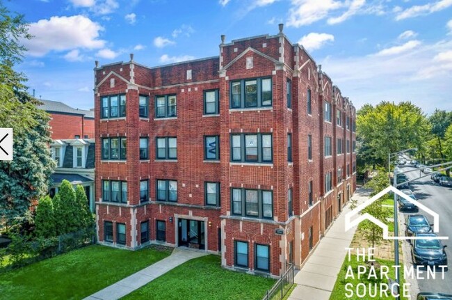 Photo - 2455 W Logan Blvd Apartment
