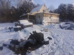 Building Photo - 882 Grace Dr