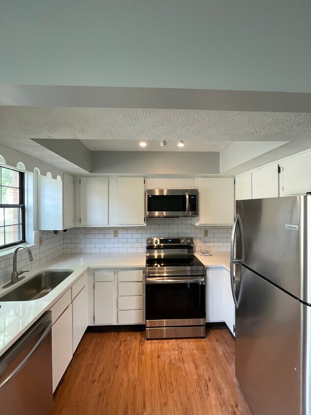 6451 Brookedge Ct Unit 4, Dublin, OH 43017 Condo for Rent in Dublin