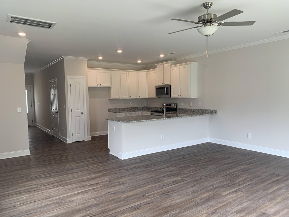 Foto principal - 6927 Eddy Point Ln