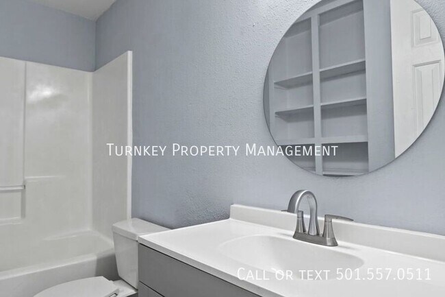 Building Photo - 1615 Maple St