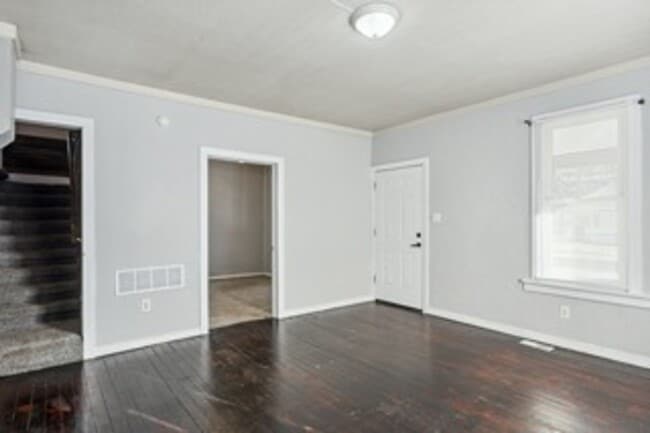 Building Photo - Spacious 4-Bedroom Home in South Wichita - Close to Downtown with a Large Backyard