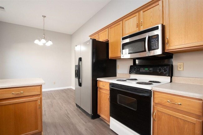 Building Photo - 2807 Virginia Woods Pl