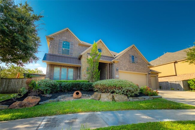 Building Photo - 28307 Rollingwood S Loop