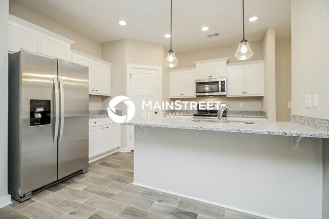 Foto del edificio - 4 Bedroom Pet-Friendly Home in Murfreesboro, TN with Main Street Renewal