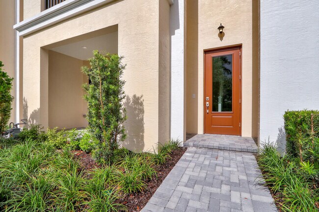 Building Photo - 12572 Gross Pointe Dr