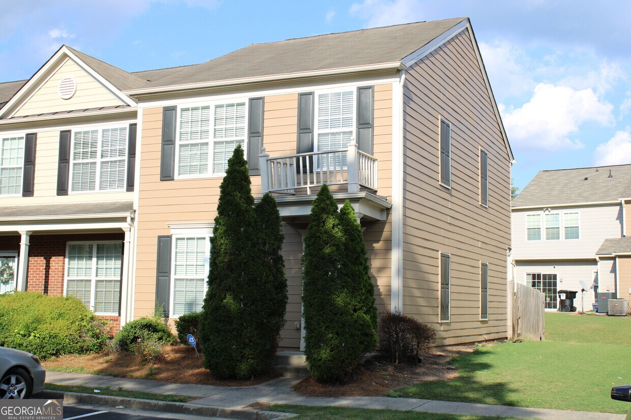 Foto principal - 2756 Deerwood Ln