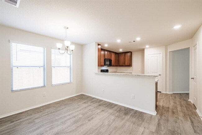 Building Photo - 14612 Wheeler Dr