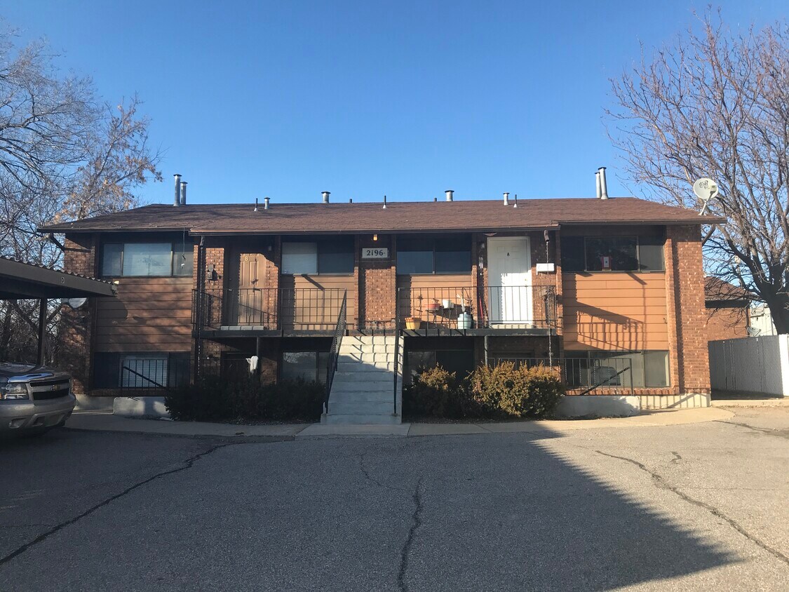 2196 w 5600 s, Roy, UT 84067 Townhouse for Rent in Roy, UT