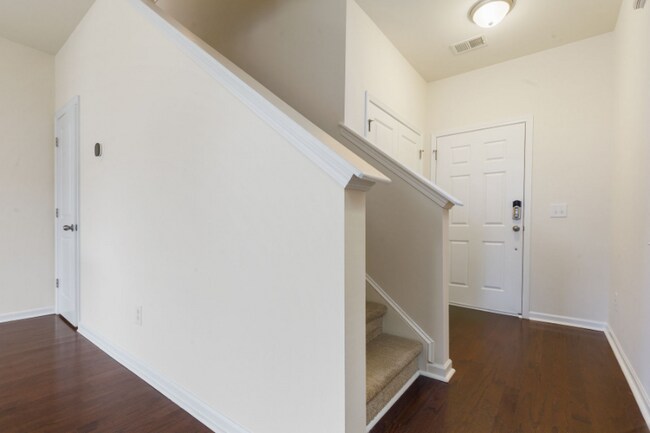 Foto del edificio - 9814 Lone Cypress Ln