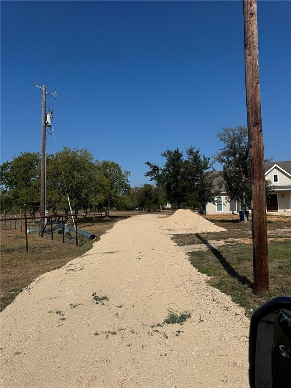 Foto del edificio - 1353 Red Town Rd