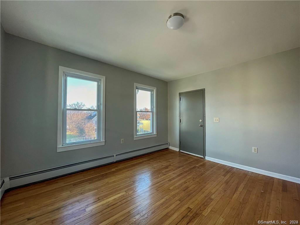 Foto principal - 135 Franklin Ave