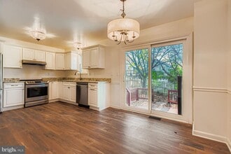 Building Photo - 226 Hunters Run Terrace