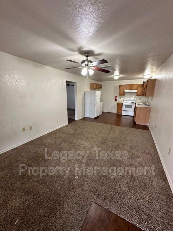 Foto del edificio - 1108 Williams Ave