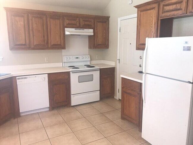 Building Photo - 4913 Brianhill Dr