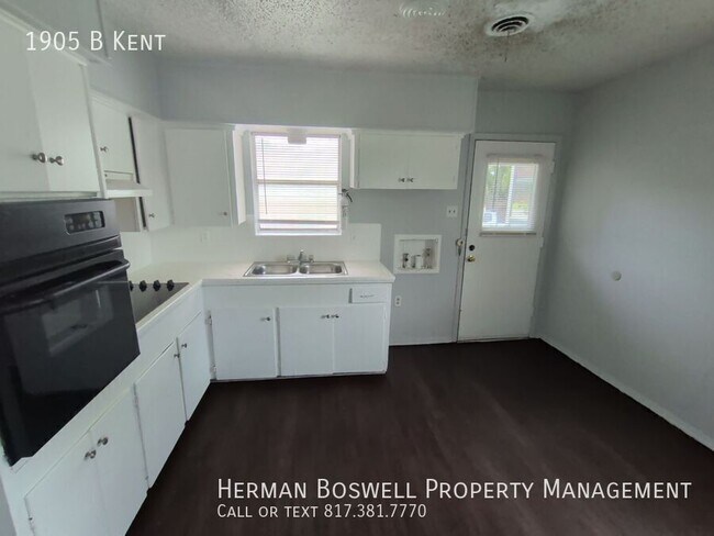 Building Photo - 1905 B Kent-