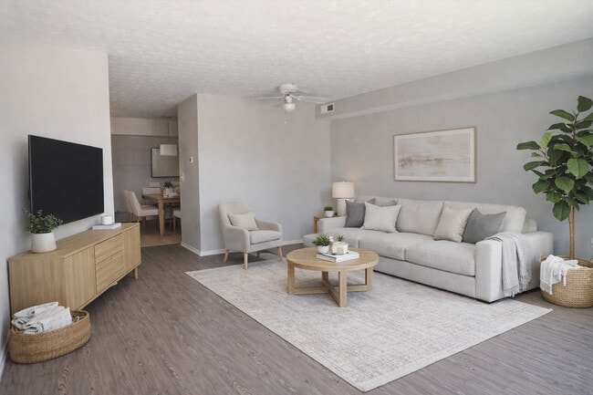 Building Photo - Clovernook Apartments