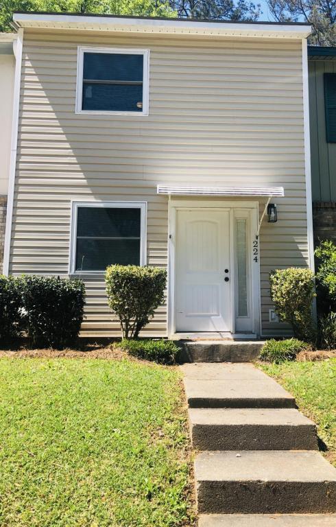 Primary Photo - 224 Candlebrook Drive