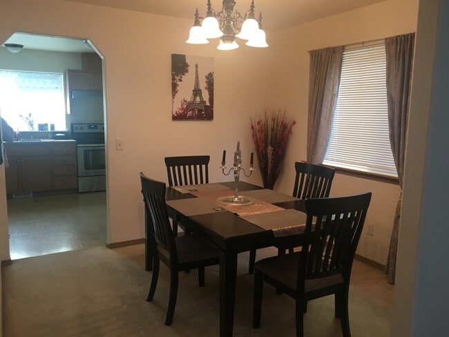 Building Photo - 8400 49th Loop SE