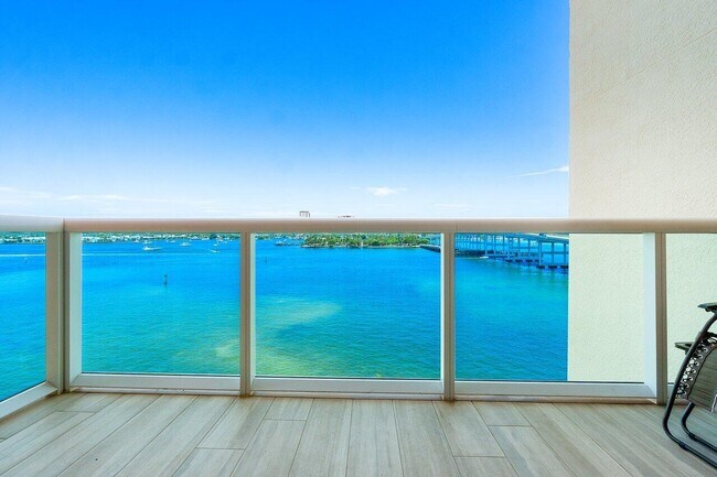 Foto del edificio - 2640 Lake Shore Dr