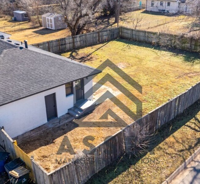 Foto del edificio - 3 Bedroom Rent to Own Home Available!