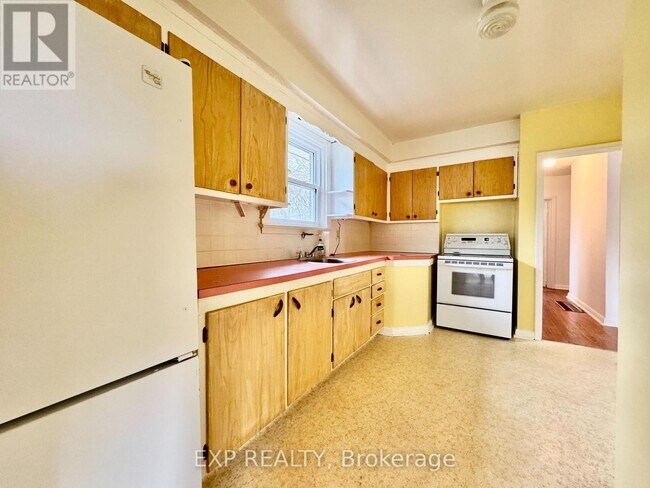 Photo du bâtiment - 29 Bayview Pkwy