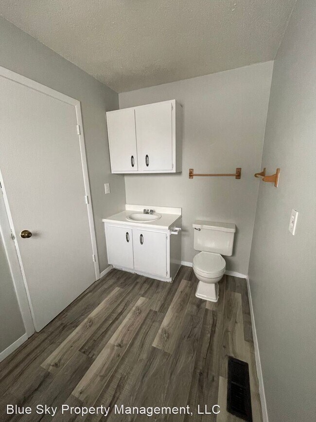 Building Photo - 2 br, 1.5 bath House - 2703 N Morrison Road