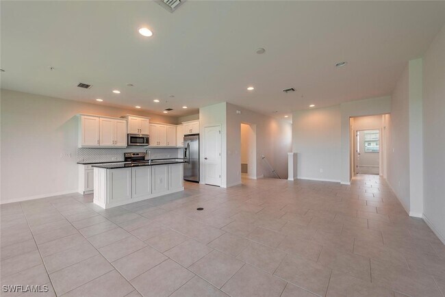 Building Photo - 6972 Avalon Cir