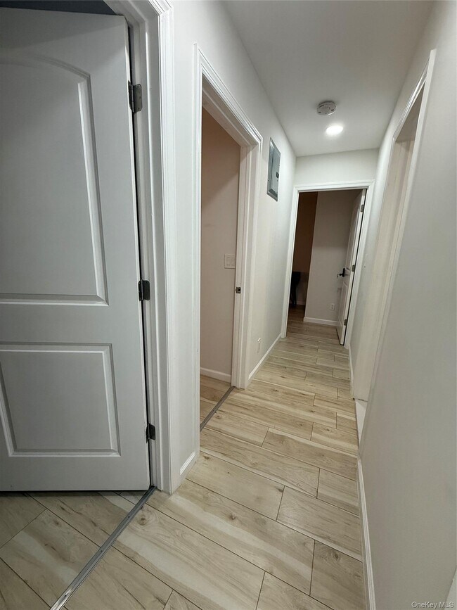 Foto del edificio - 168-47 93rd Ave