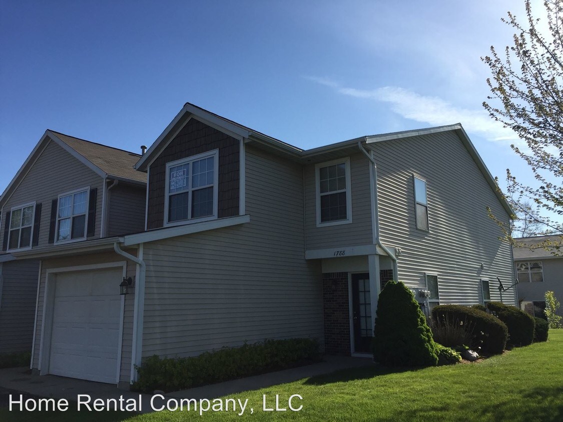 Primary Photo - 3 br, 2.5 bath House - 1788 Grand Court NE